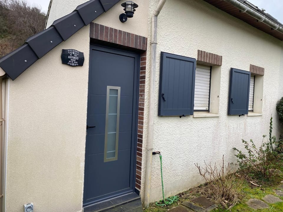 Property building, Day