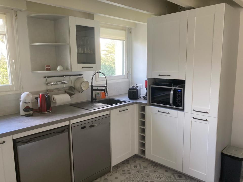 Kitchen or kitchenette, dishwasher, oven, pet friendly, toaster, kitchen