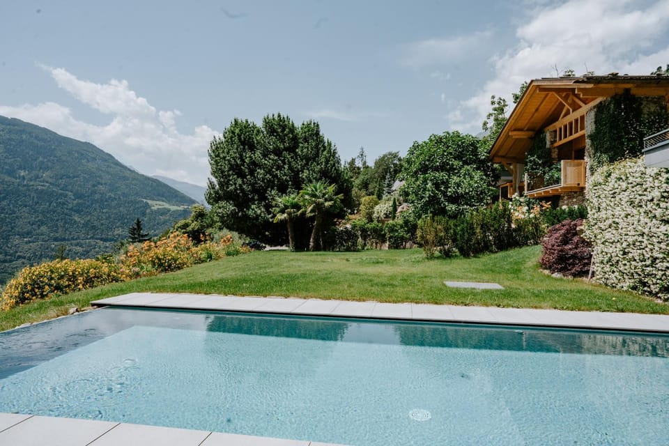 Garden view, Mountain view, Swimming pool