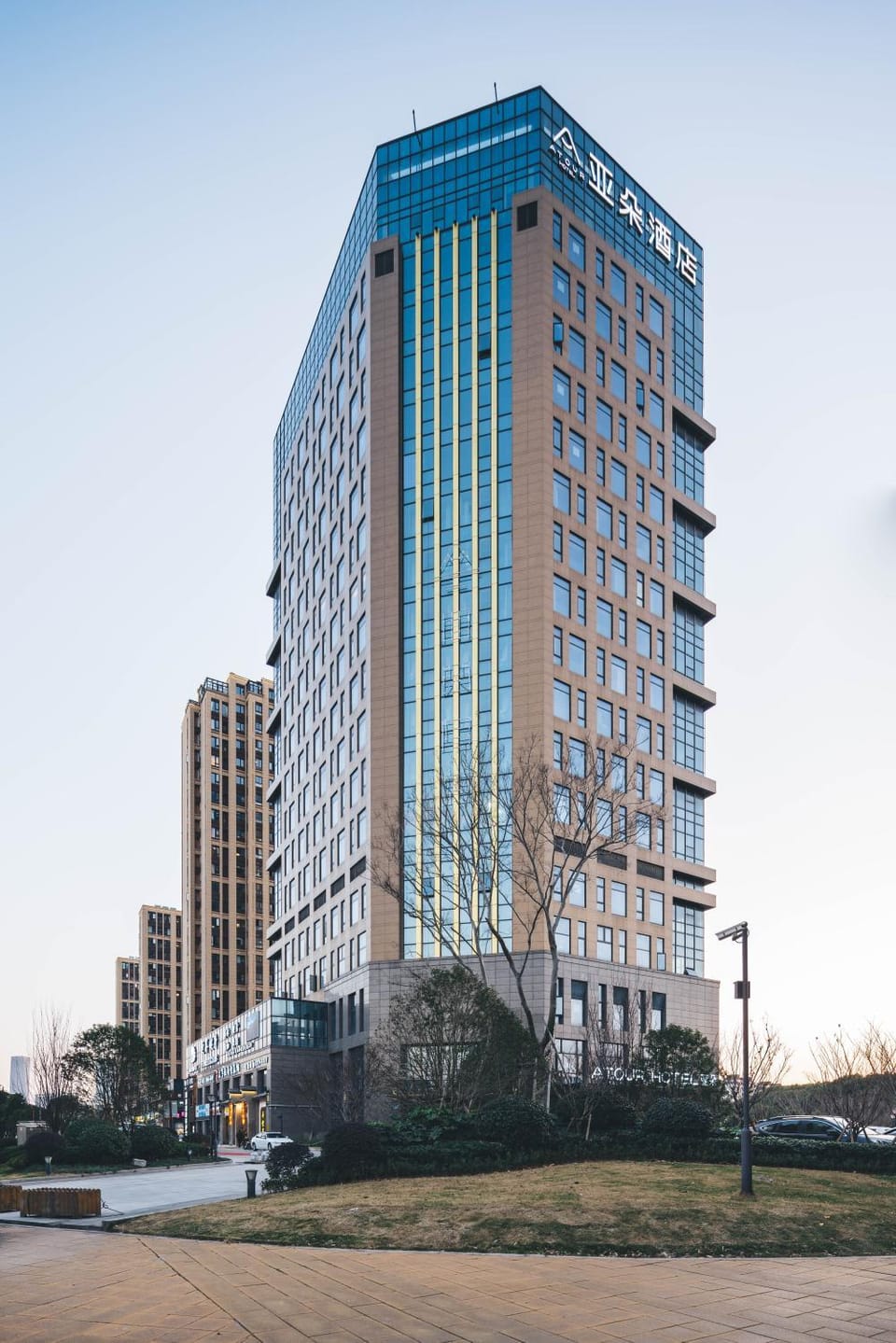 Property building, Facade/entrance