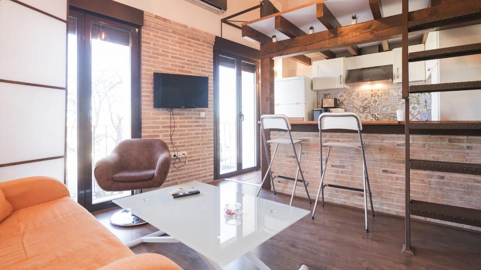TV and multimedia, Living room, Dining area