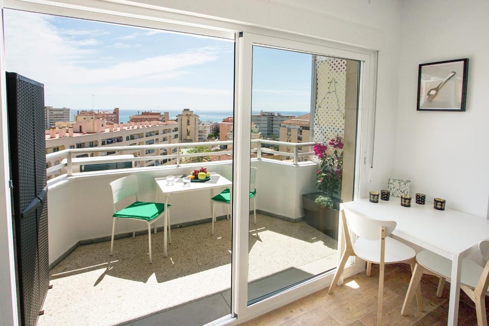 Balcony/Terrace, City view, Street view