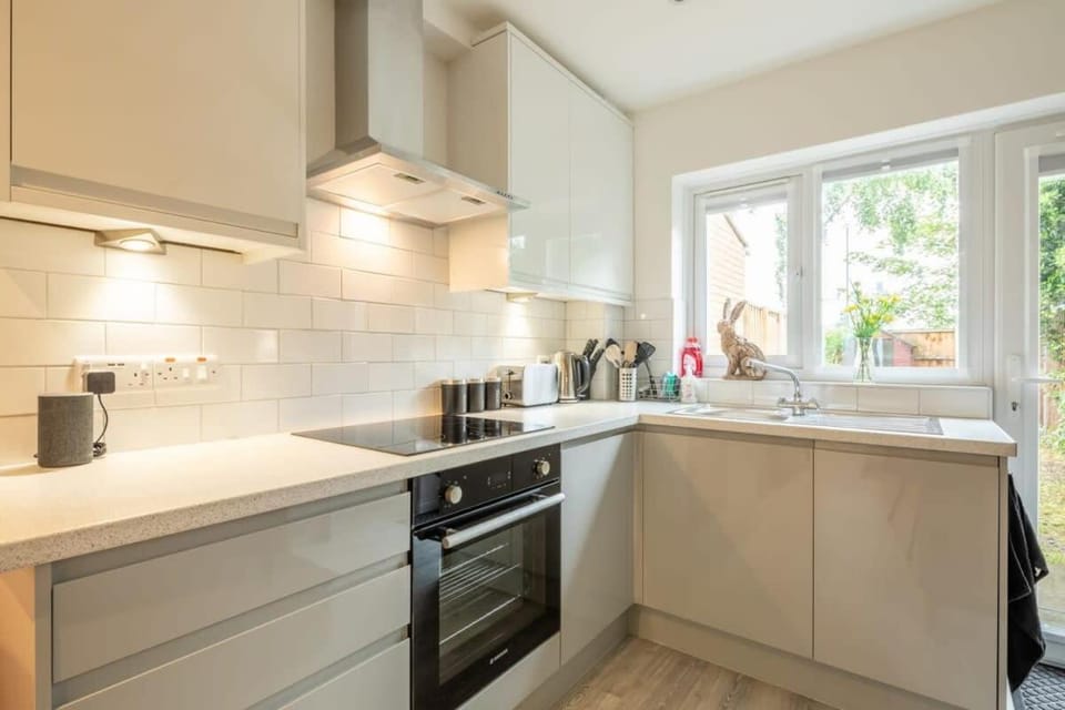 Delightful CENTRAL Duplex - 2 Mins To Station Apartment in Cambridge