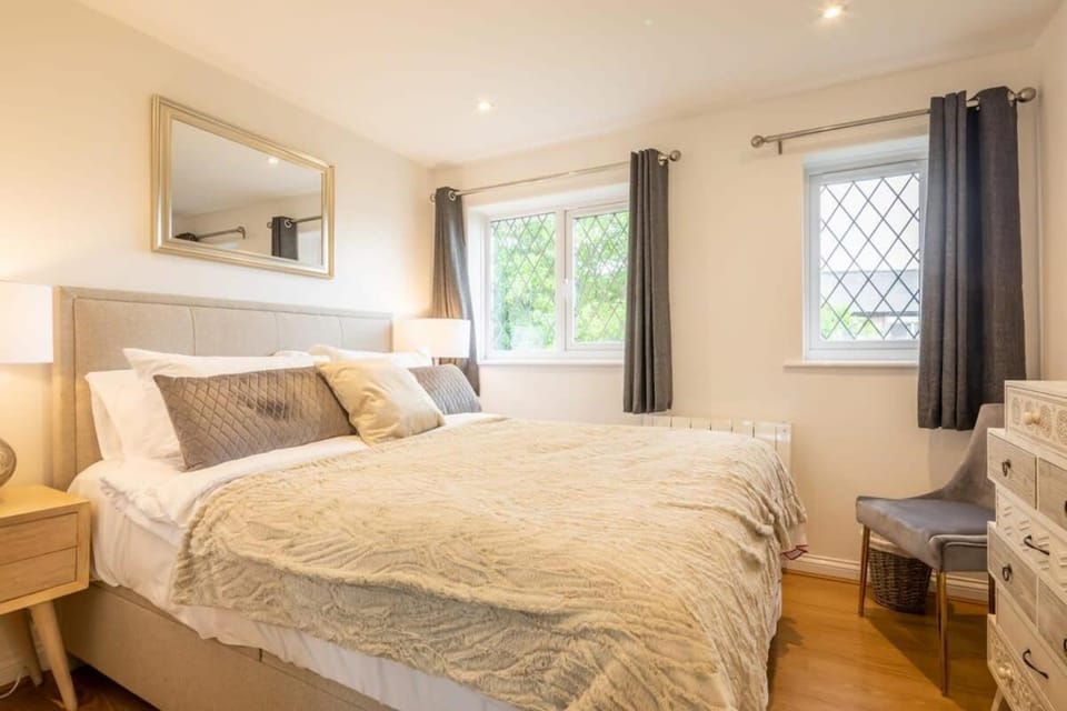 Delightful CENTRAL Duplex - 2 Mins To Station Apartment in Cambridge