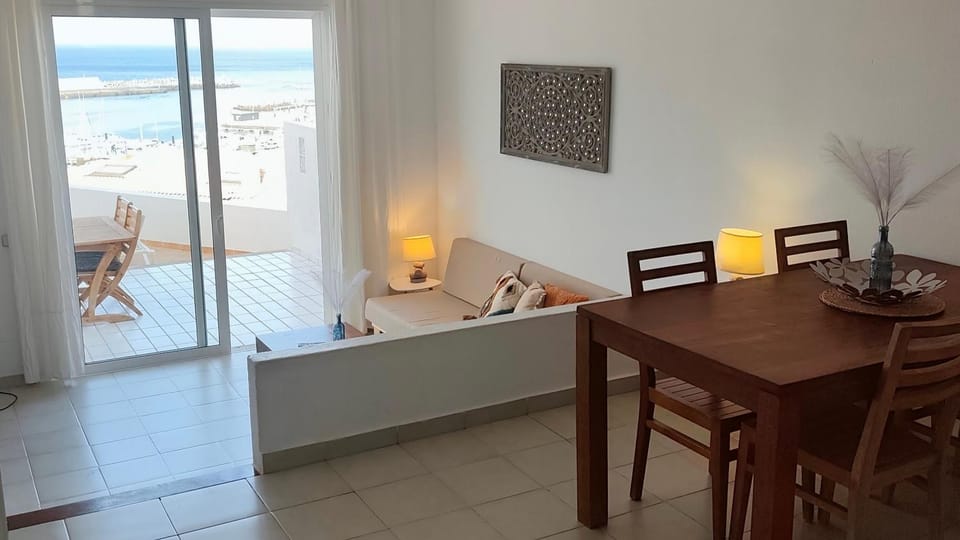 View (from property/room), Balcony/Terrace, Living room, Dining area