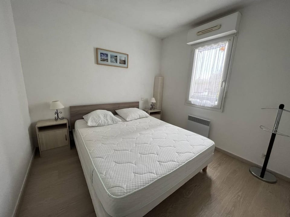 T2 bis lumineux avec terrasse, Cambo-les-Bains - FR-1-495-56 Apartment in French Basque Country