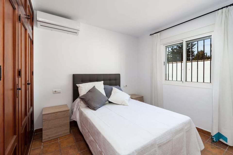 Villa Maca BARROSAHOME Villa in Chiclana de la Frontera