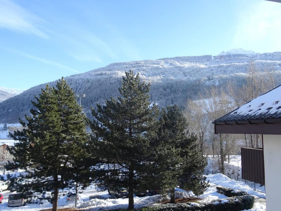 Studio 3 personnes avec piscine et animaux admis à Bourg-Saint-Maurice - FR-1-411-445 Apartment in La Plagne-Tarentaise