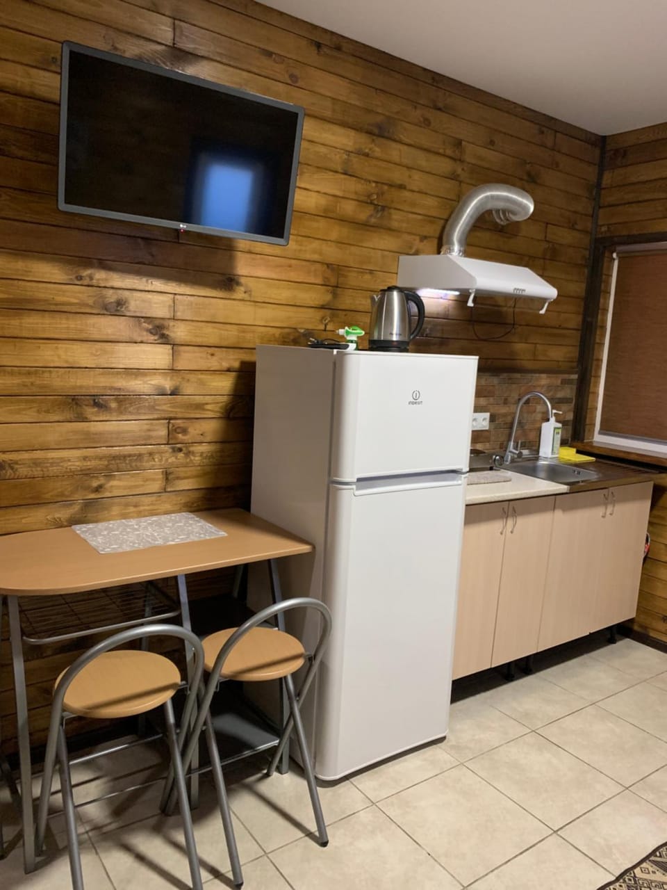 Kitchen or kitchenette, Communal kitchen