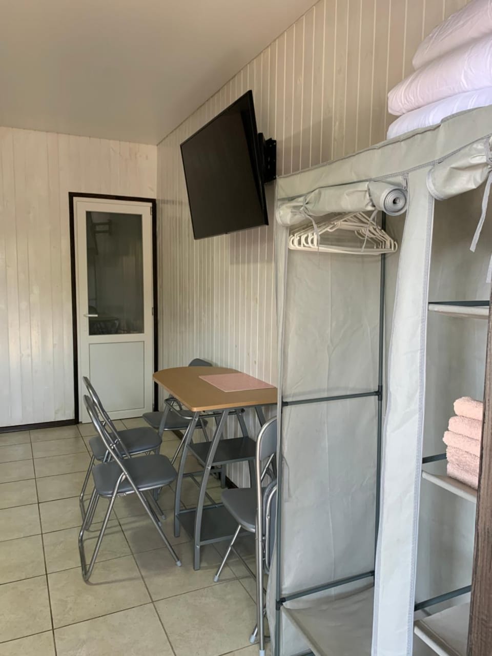 Dining area, wardrobe