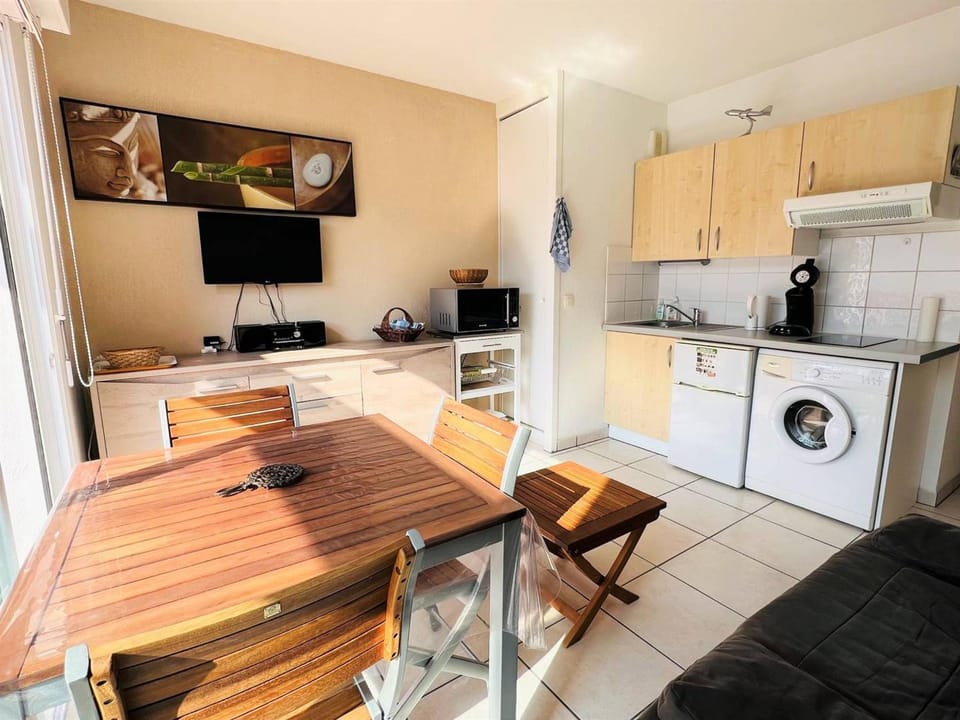 Appartement T1 bis à Cambo-les-Bains avec terrasse - FR-1-495-4 Apartment in French Basque Country