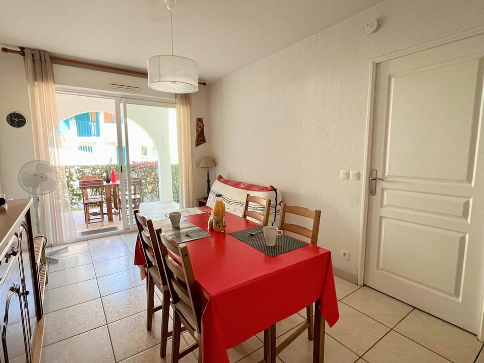 Appartement RDC à Cambo-les-Bains, terrasse, animaux acceptés - FR-1-495-13 Apartment in French Basque Country
