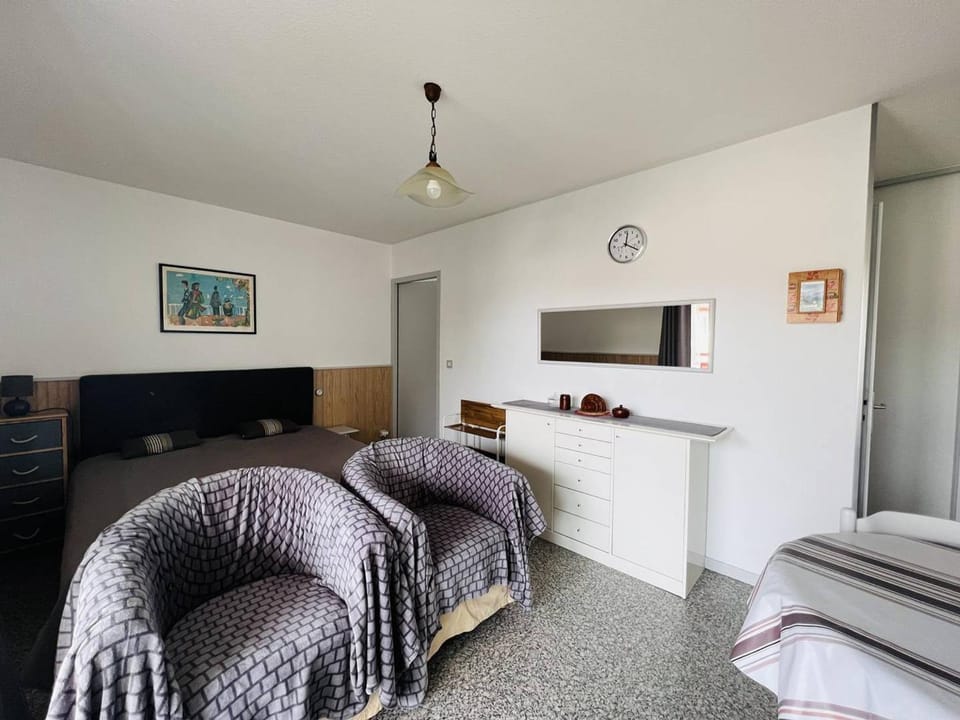 T1 avec balcon à Cambo-les-Bains, parking inclus, 2 couchages - FR-1-495-16 Apartment in French Basque Country