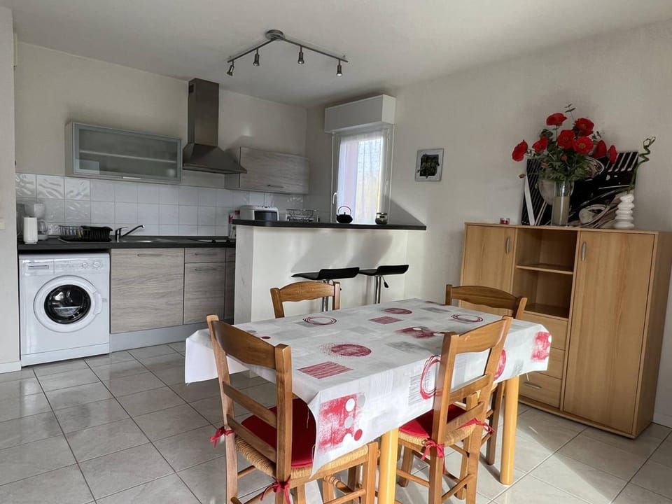 Cambo : T2 2 pers, Terrasse & Internet Apartment in French Basque Country
