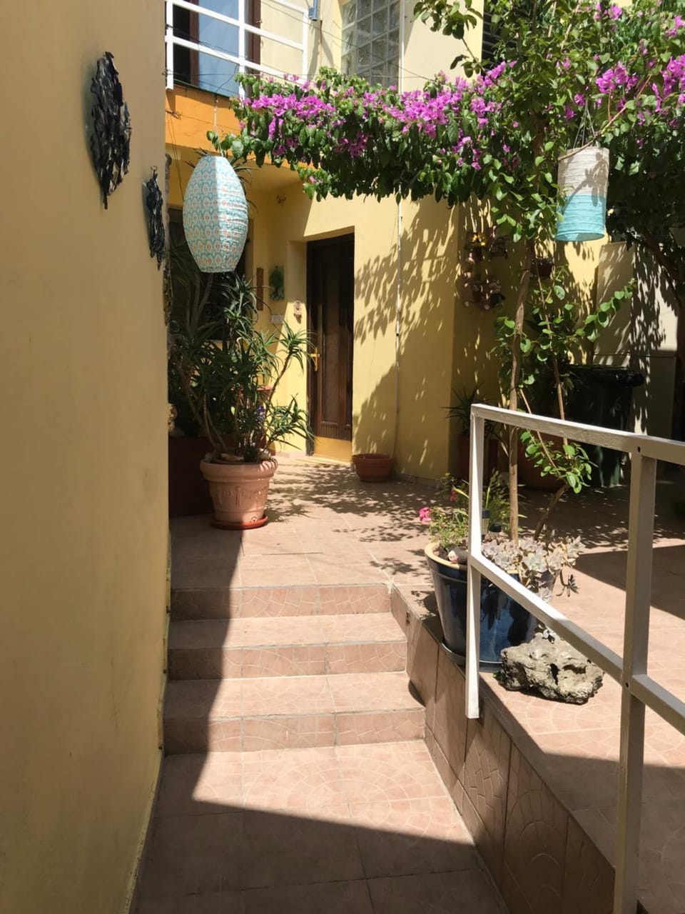 Patio, Facade/entrance