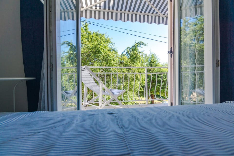 Balcony/Terrace, Garden view