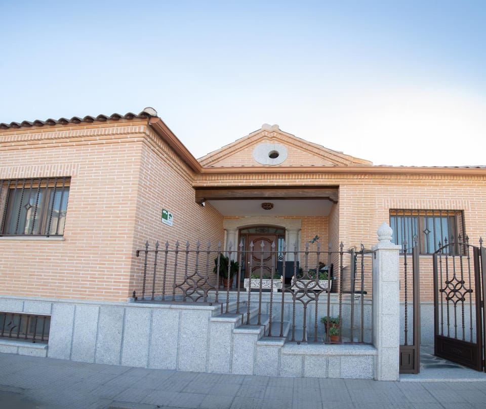 Facade/entrance, Off site, Garden