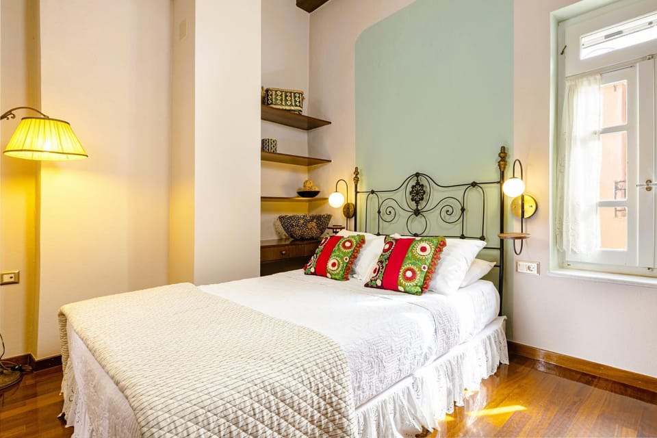 Chanialiving Venetian Luxury House-near Plaza Parking House in Chania