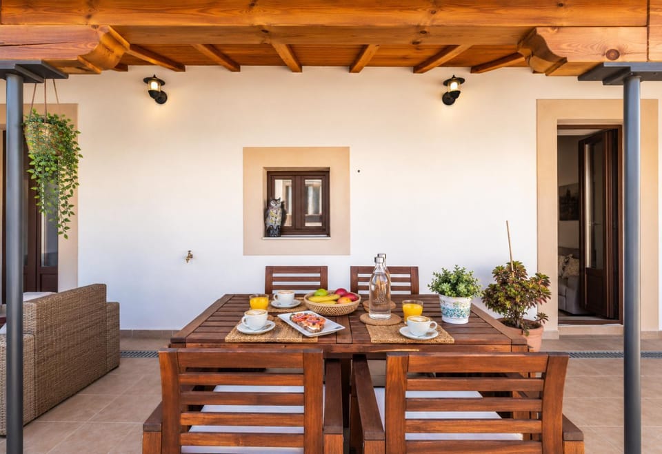 Balcony/Terrace, Breakfast