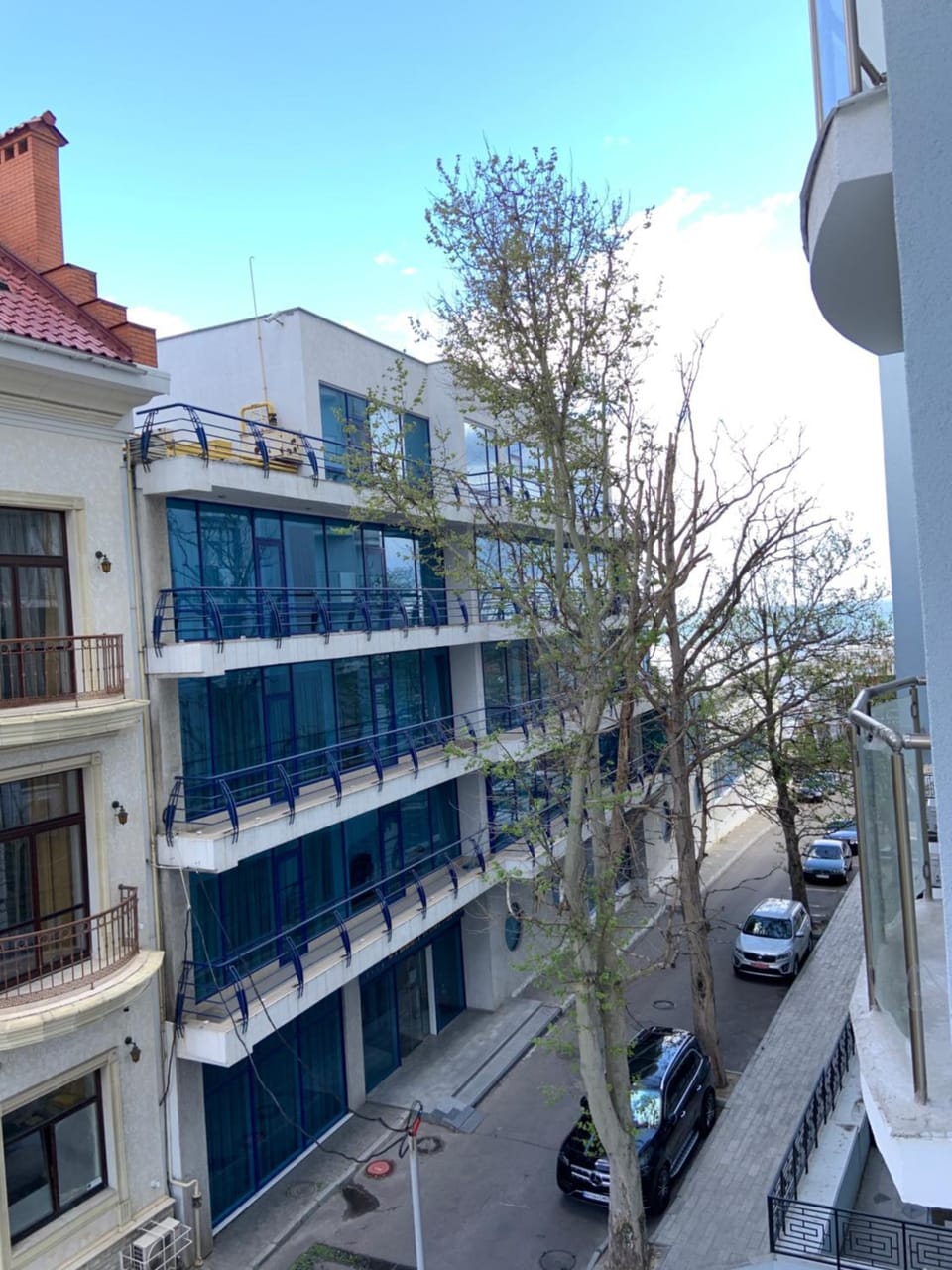 Neighbourhood, Balcony/Terrace, Street view