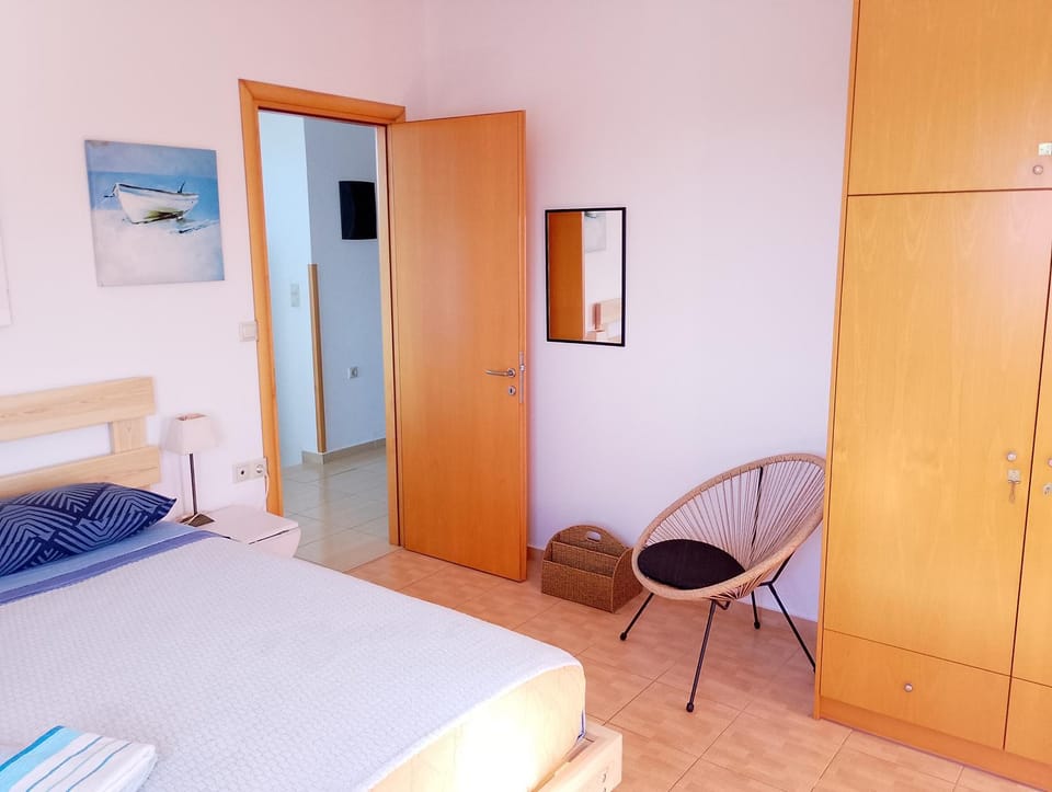 Bed, Bedroom, wardrobe