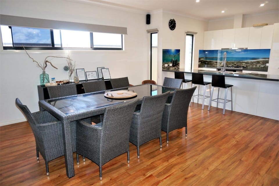 64 Madaffari Drive House in Exmouth