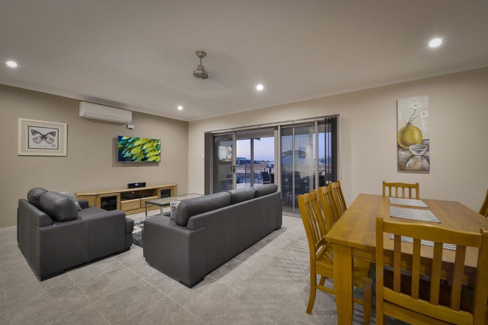 7 Kestrel Place House in Exmouth