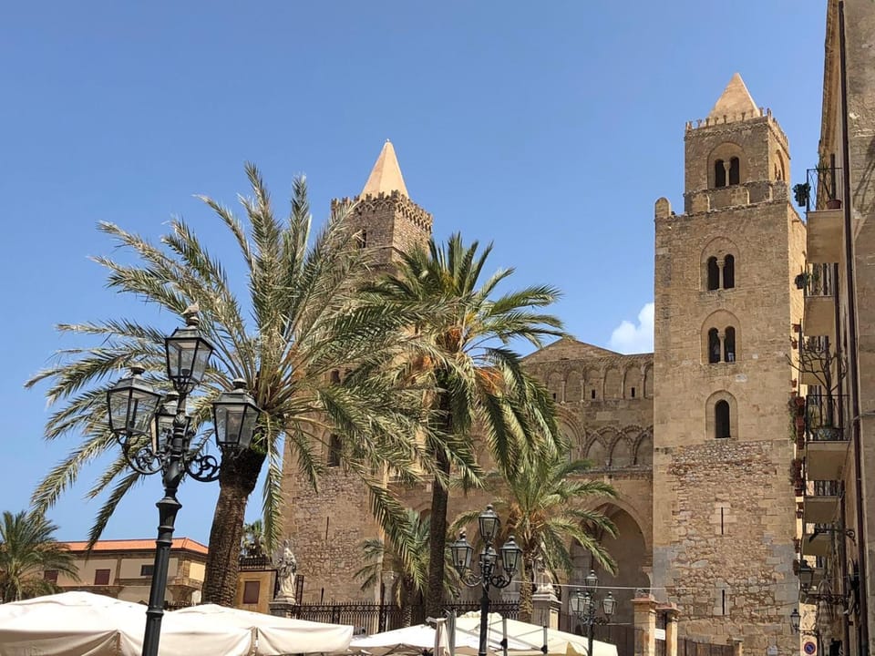 Nearby landmark, Landmark view