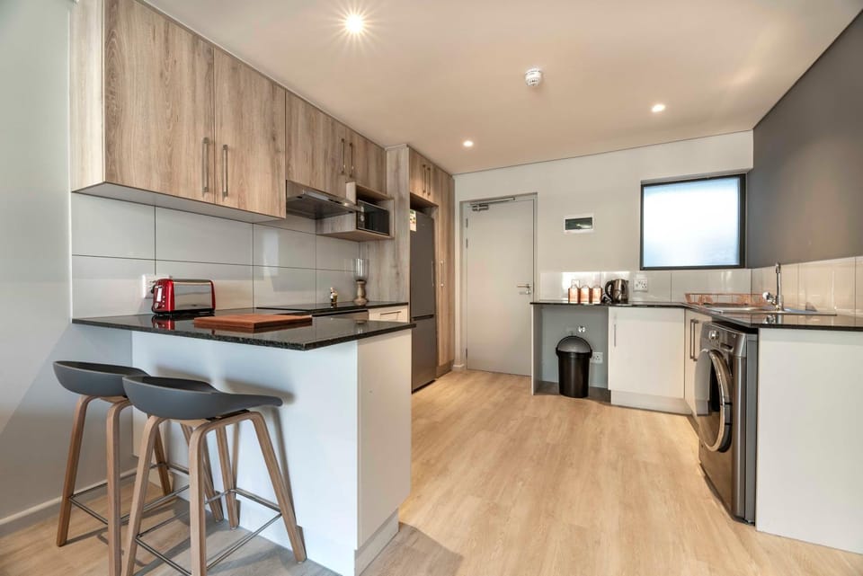 C502 Woodstock Quarter Apartment in Cape Town