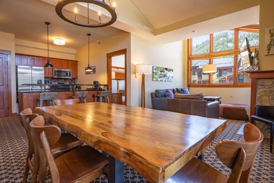 The Village at Palisades Tahoe Hotel in Palisades Tahoe (Olympic Valley)