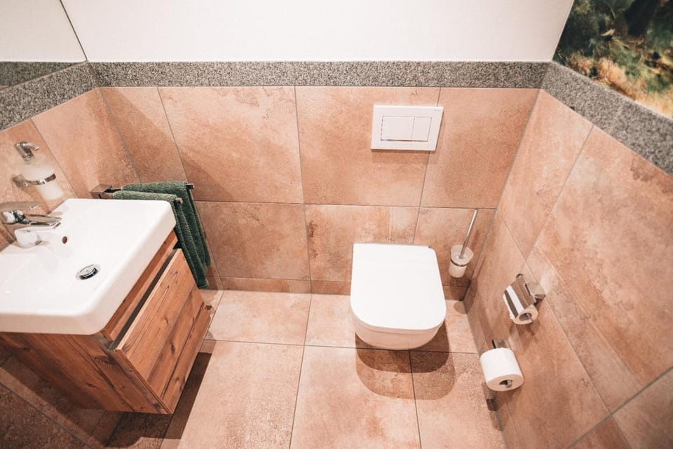 Toilet, Bathroom