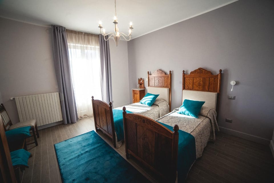 Bed, Photo of the whole room, Bedroom, furniture