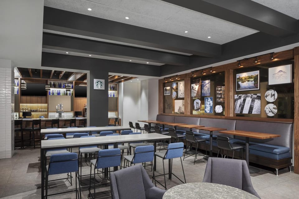 Lounge or bar