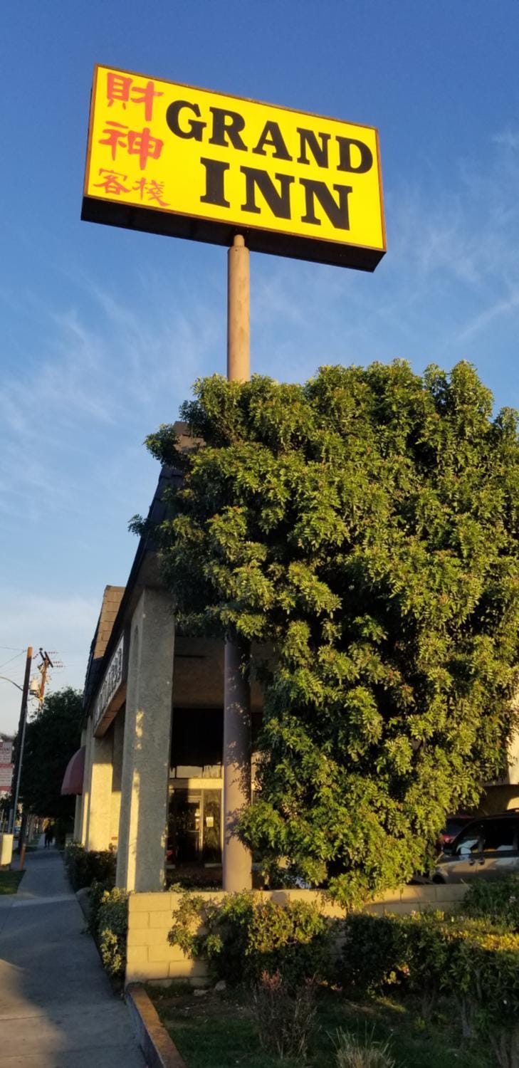 Property building, Facade/entrance, Property logo or sign