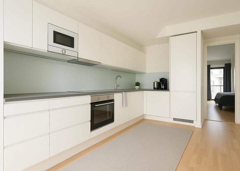 City Home Finland Big Luxury Suite - Spacious Suite with Own SAUNA, One Bedroom and Furnished Balcony next to Train Station Apartment in Finland