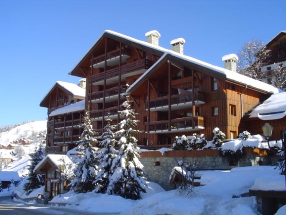 Charmant Duplex 4 Pièces à Méribel, Animaux Admis - FR-1-411-71 Apartment in Les Allues