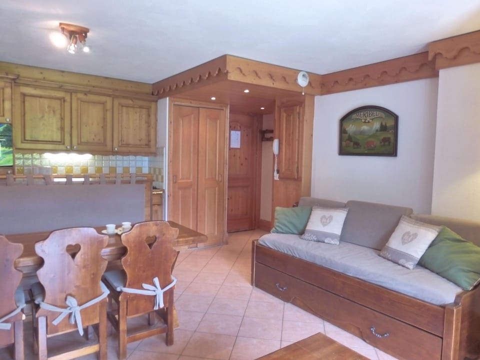 Appartement 3 pièces pour 6 à Méribel Village, accès piscine et Wi-Fi - FR-1-411-406 Apartment in Les Allues