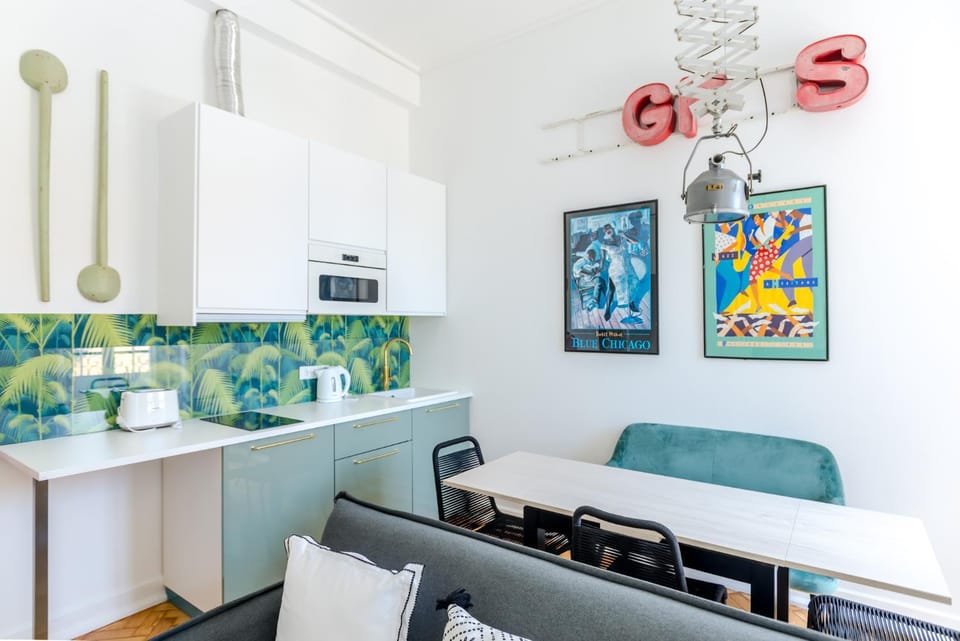 Kitchen or kitchenette, Living room, Dining area