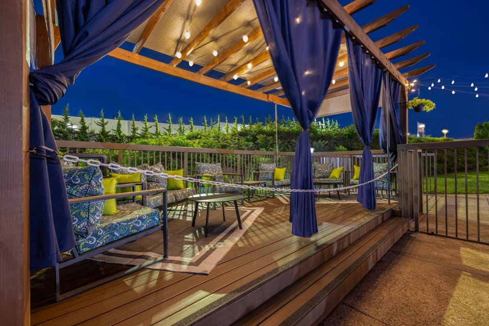 Patio, Balcony/Terrace, Pool view, Swimming pool
