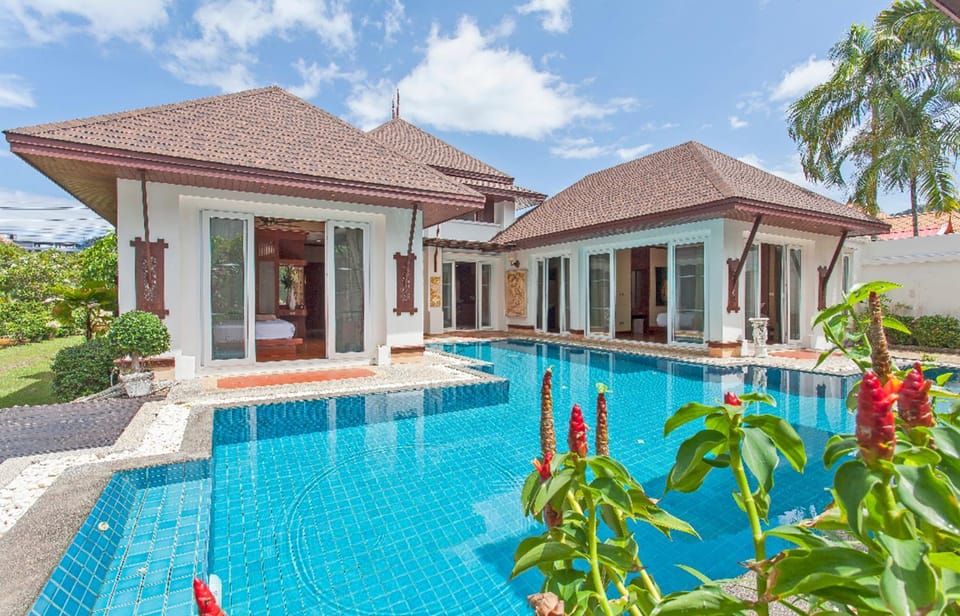 Property building, Pool view, Swimming pool