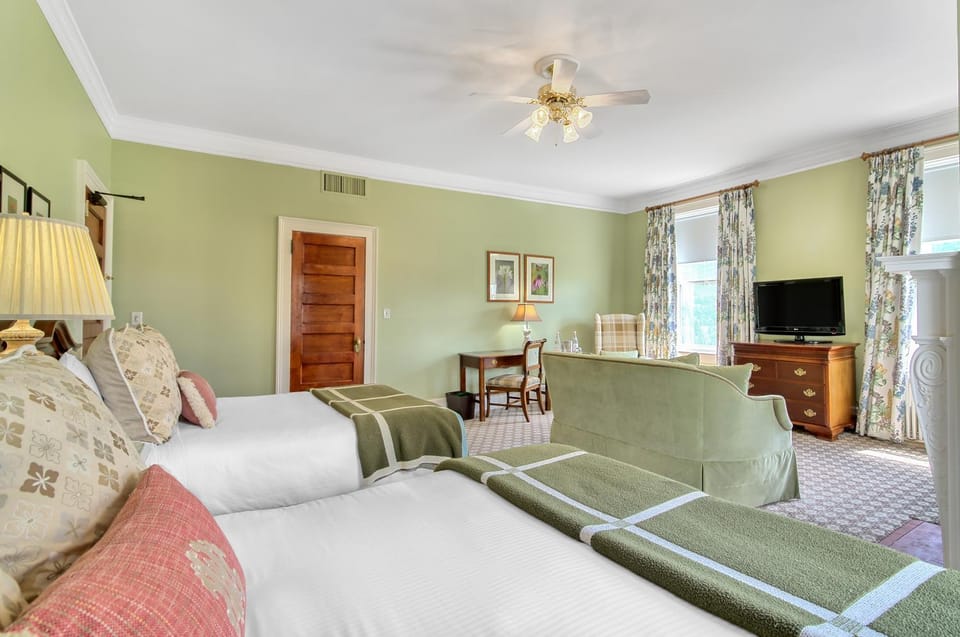 Omni Mount Washington Resort & Spa Hotel in Bretton Woods