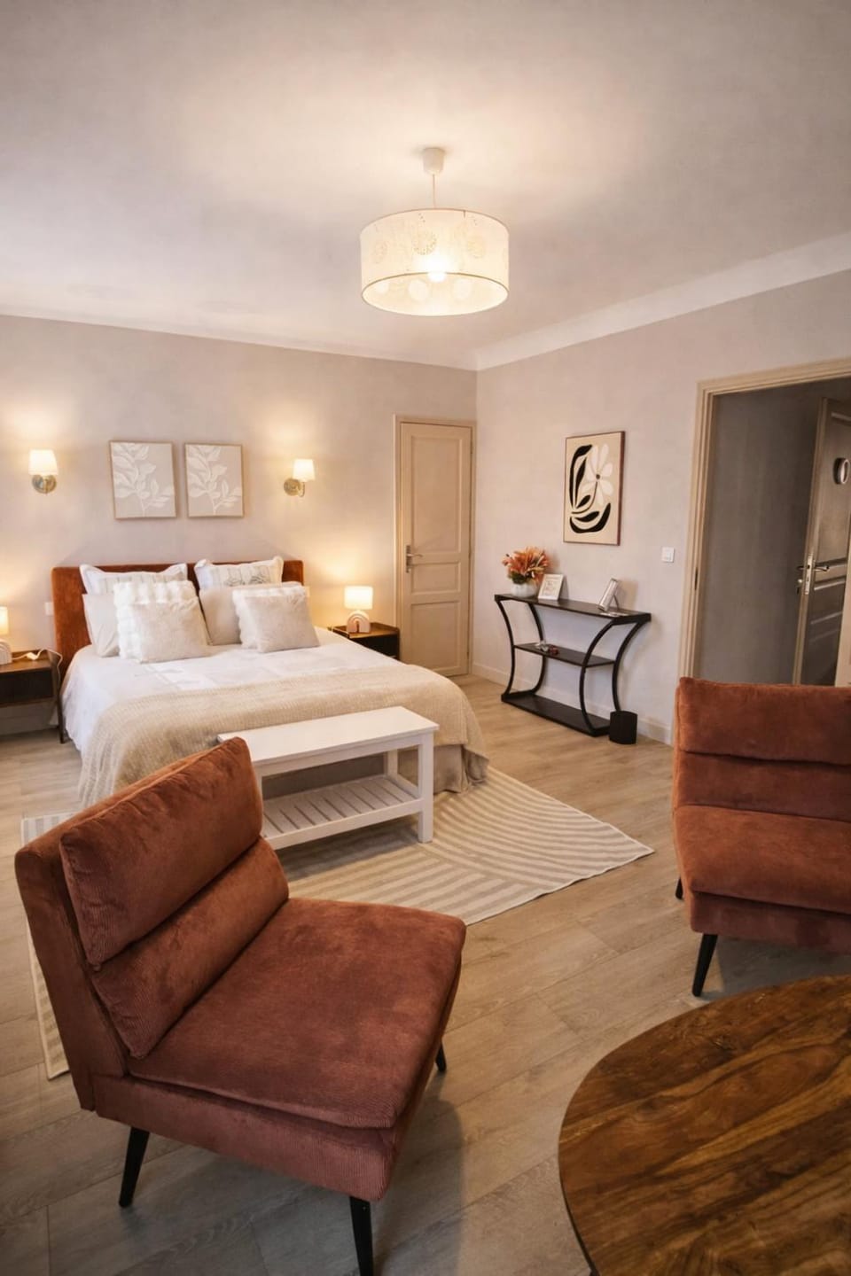 Bed, Living room, Bedroom