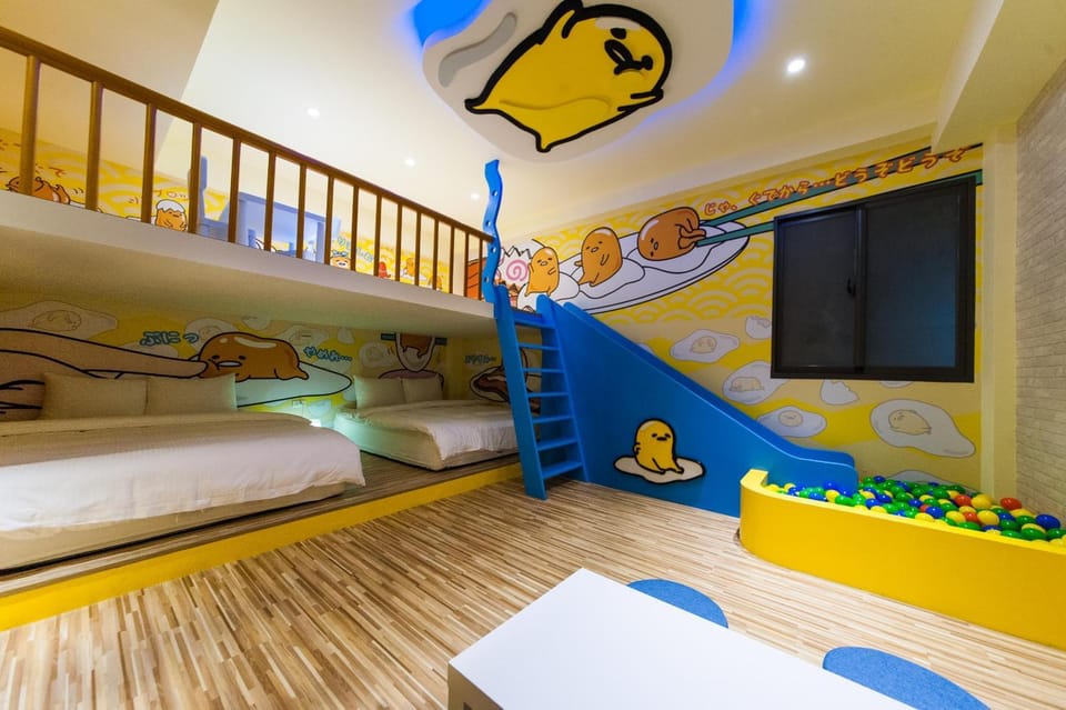 Phoebe Trains Bed and Breakfast in Taiwan, Province of China