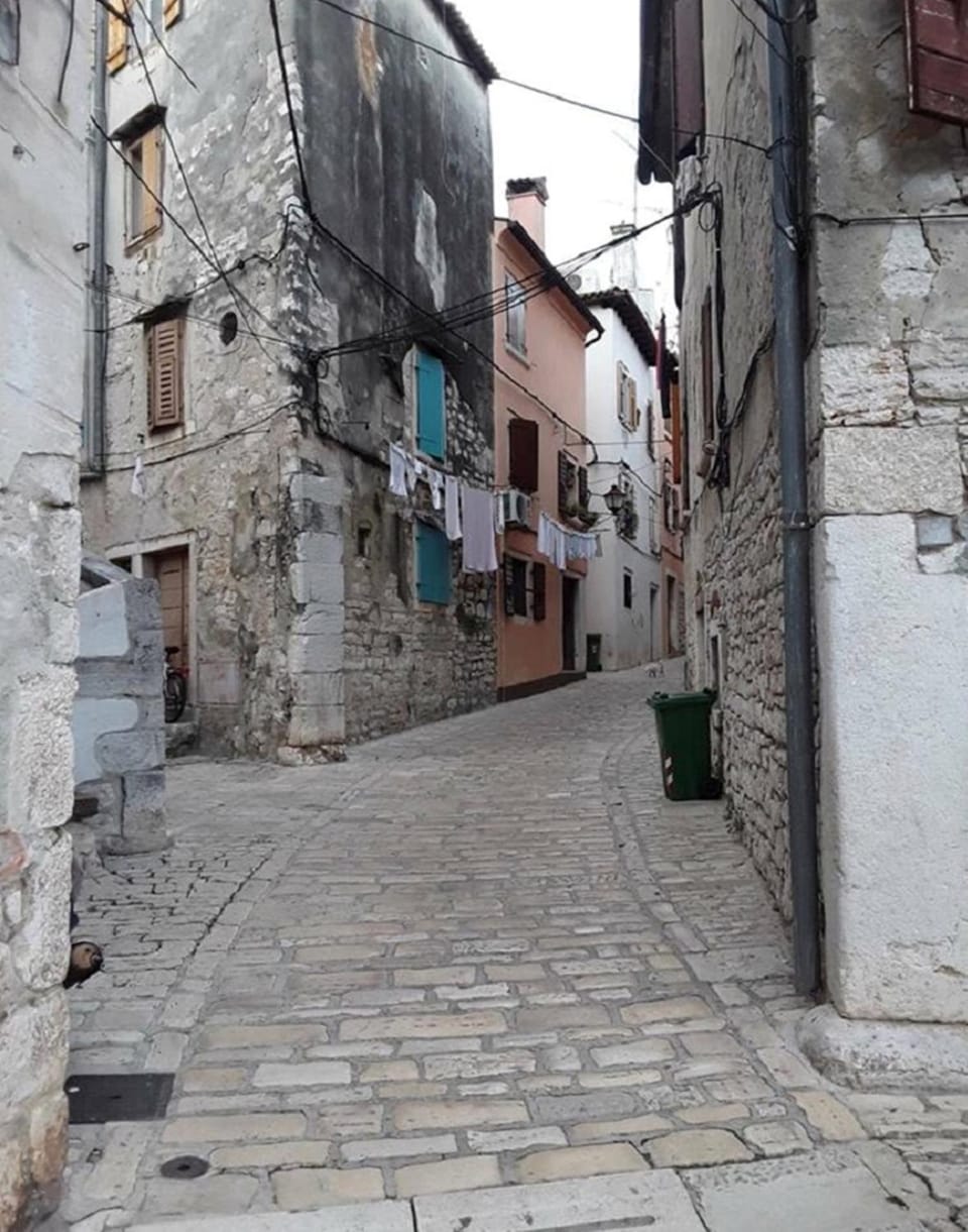 Street view, Location