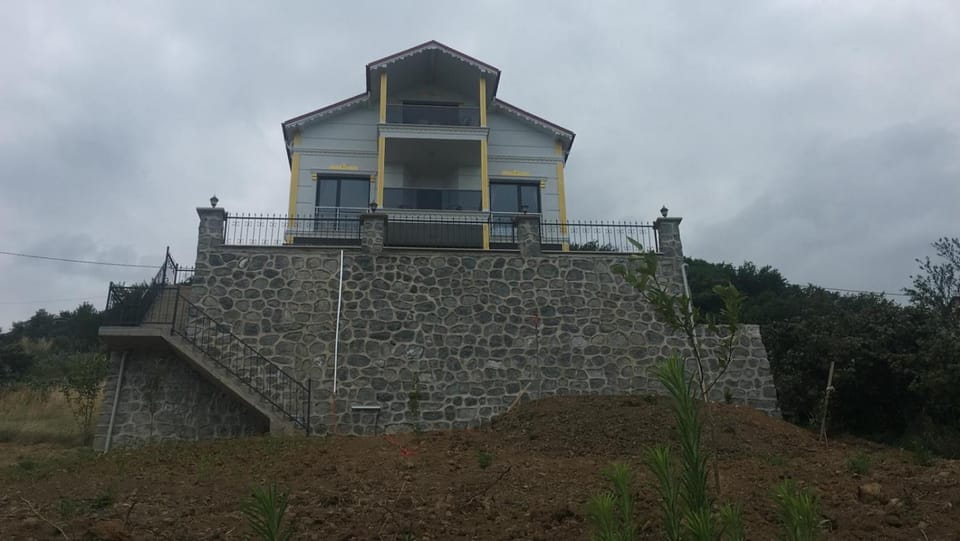 Property building, Facade/entrance, Bird's eye view, Floor plan