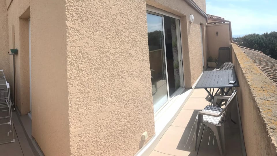 Vias Plage : résidence sécurisée bord de mer Apartment in Vias