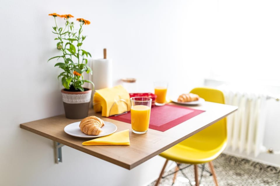 Food and drinks, Dining area