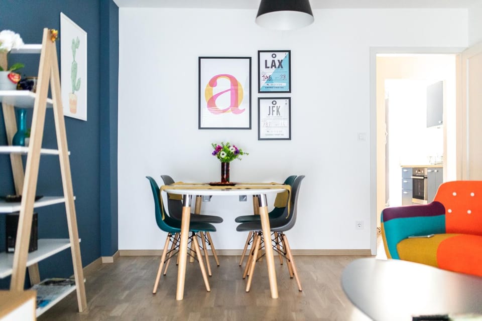 Living room, Dining area