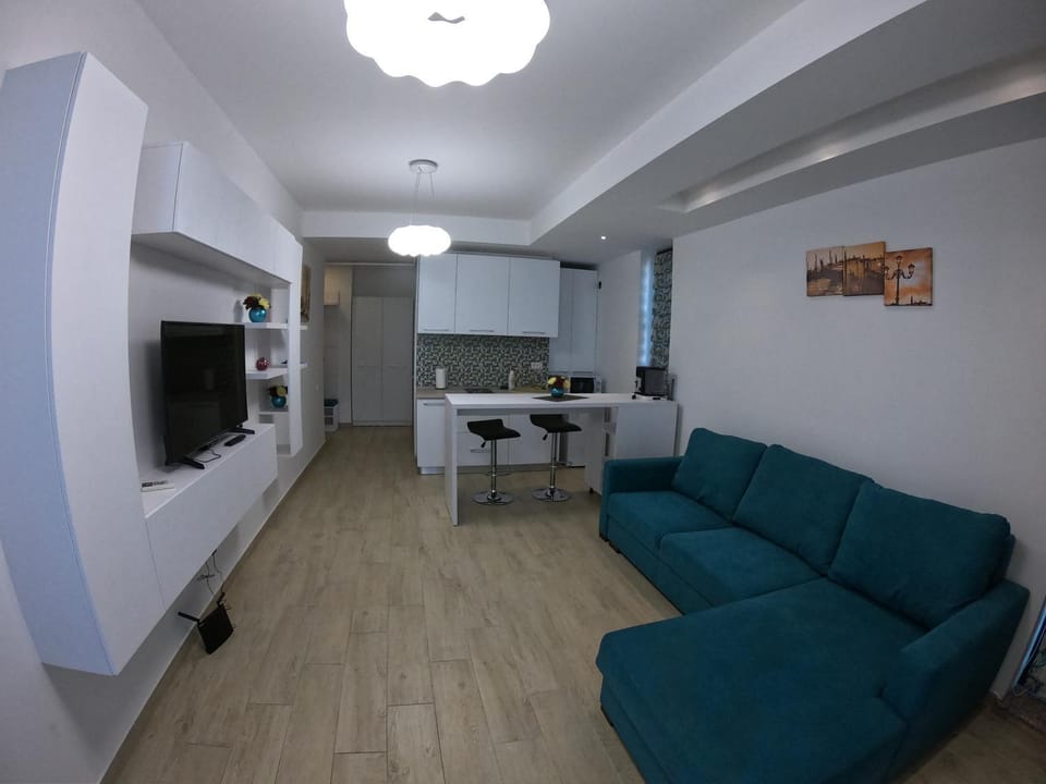 Fancy Studio with Sea View Apartment in Constanta