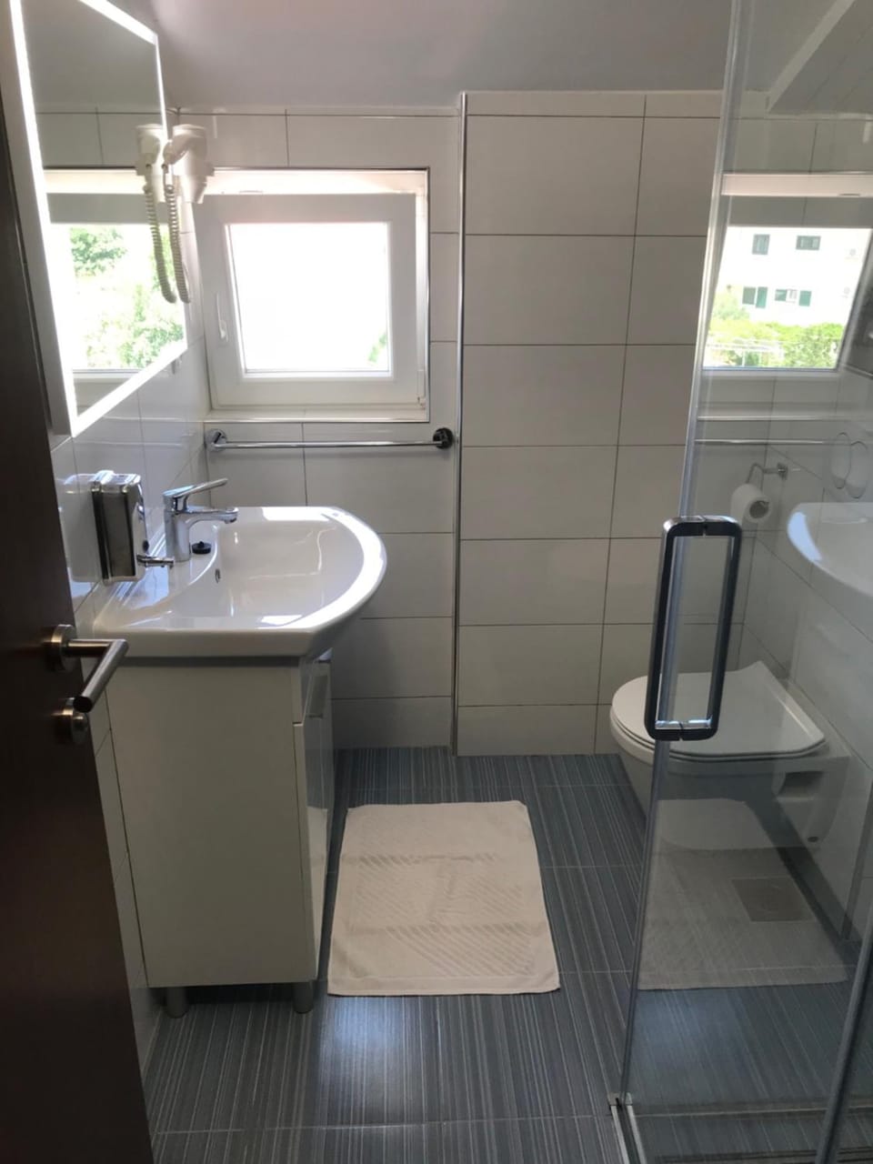 Shower, Toilet, Bathroom